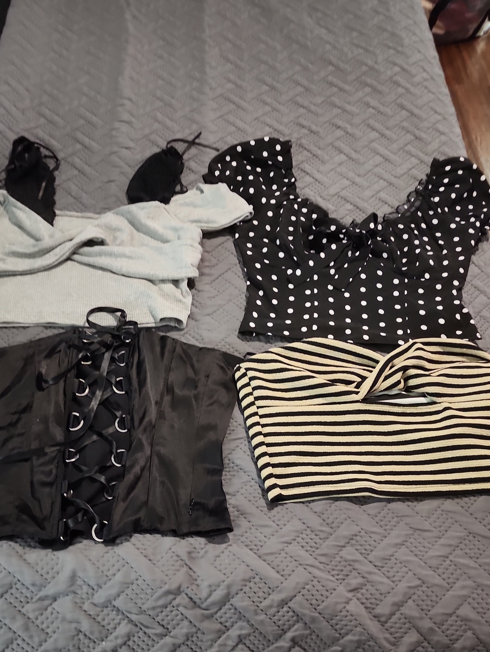 4 Pc Women's Black Polka Dot Puff Sleeve Crop Top - Unbranded